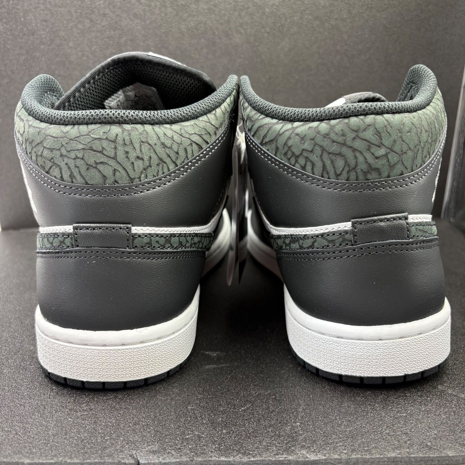 新品 Nike Air Jordan 1 Mid 