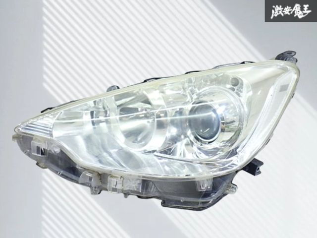 ☆割れ無し！☆ トヨタ 純正 NHP10 アクア ハロゲン ヘッドライト