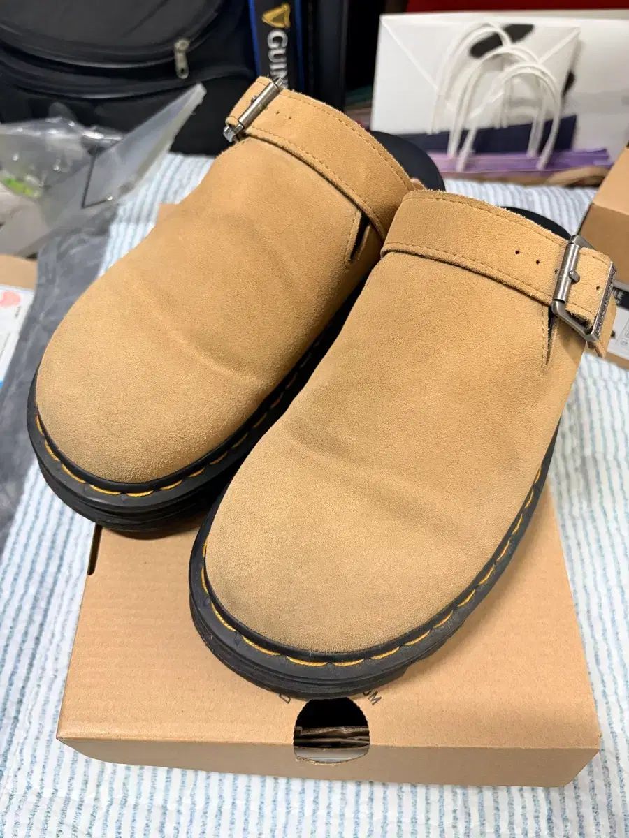 DR. MARTENS ドクターマーチン ゼブジェック セビヤタン スウェード ミュール 260 出品