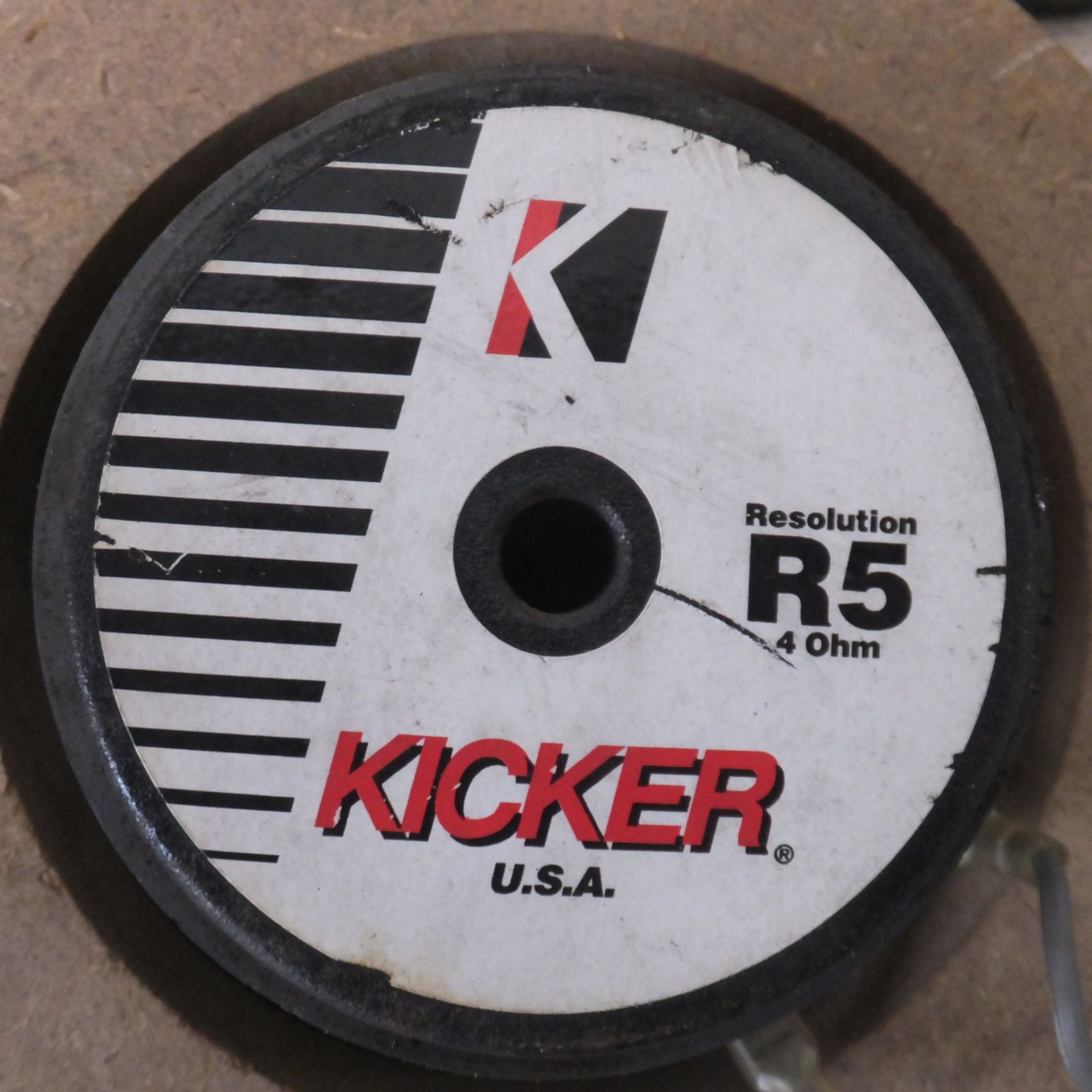 送料無料] ☆キッカー KICKER スピーカー resolution R5 4 Ohm (35
