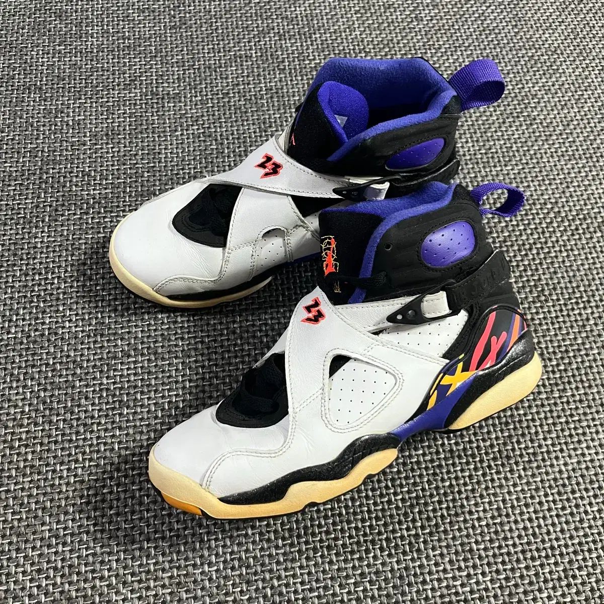 ナイキ エアジョーダン 8 レトロ スリーフィット 235
