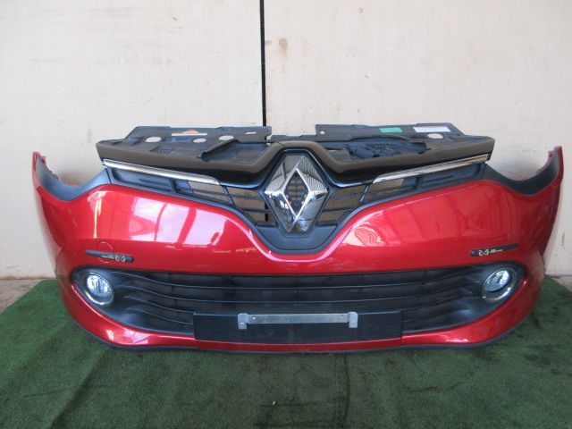 フロントバンパー　ルノー　ルーテシア ABA-RH5F　H26　C-7675