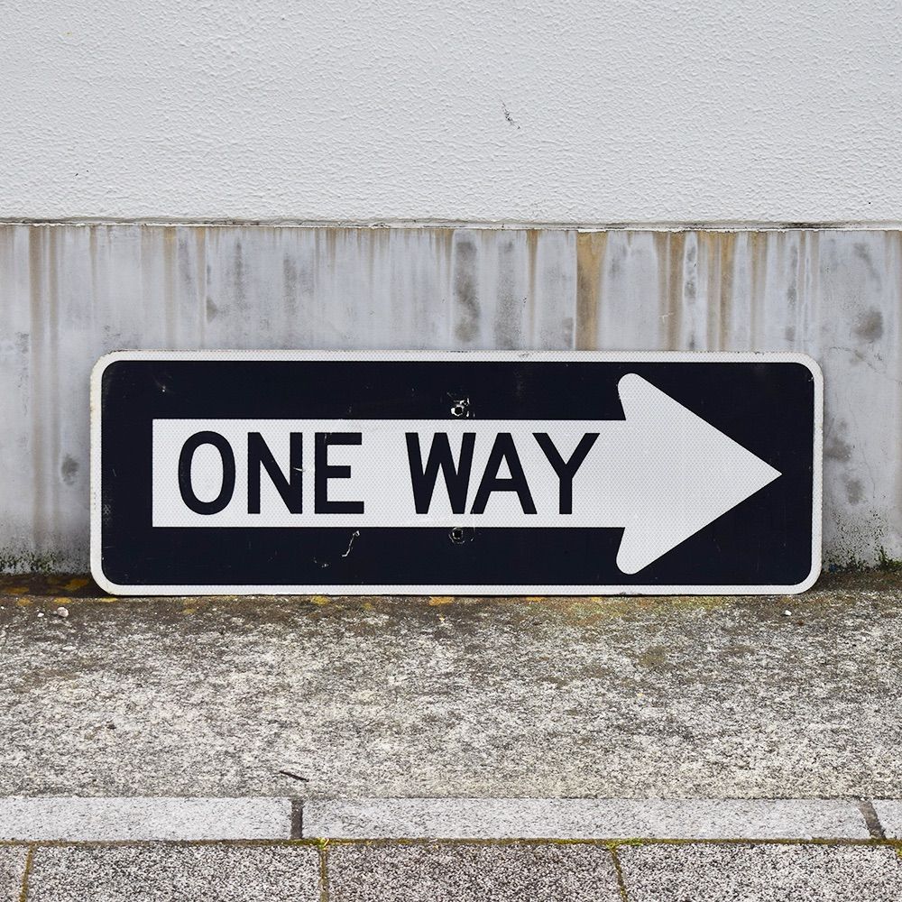 ヴィンテージ ONE WAY ロードサイン 看板 (R-8-7-2) / USA