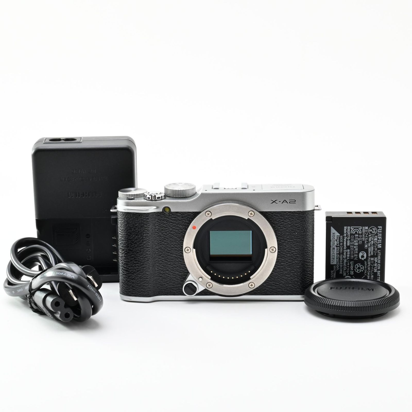 ■ 良品 ■ FUJIFILM X-A2 シルバー ボディX-A2S