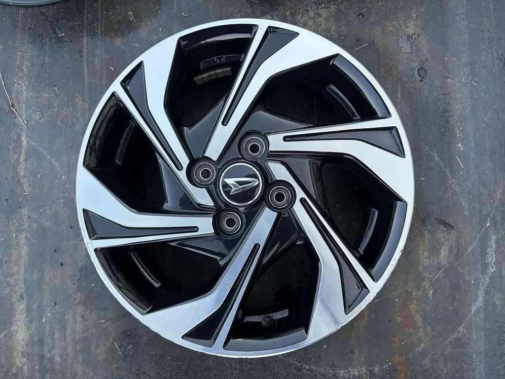 ダイハツ純正 タントカスタム LA650S 15インチ アルミホイール① 1本