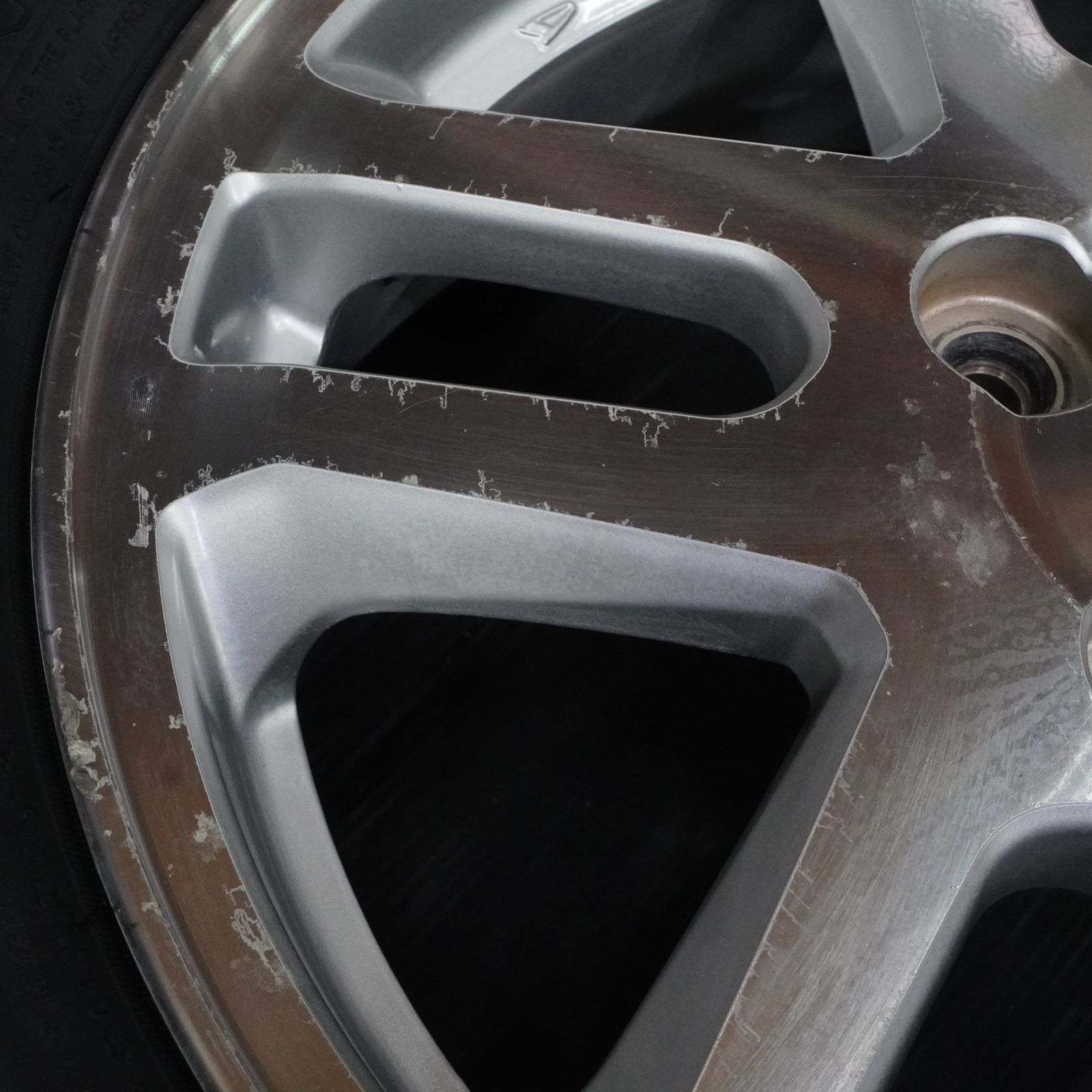 未使用品 ダイハツ 純正 タイヤホイールセット 165/55R15 グリン 