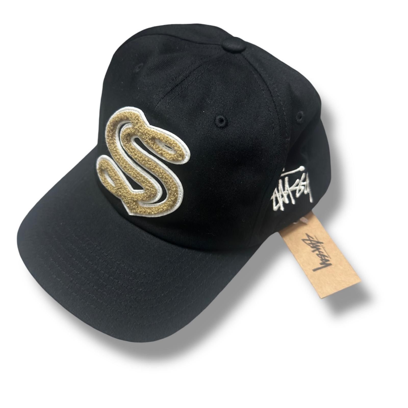 未使用 STUSSY 25AW MD CHENILLE S CAP パイルワッペンキャップ 帽子 ステューシー 25F1311187 ブラック F （19144M） 未使用 STUSSY 25AW MD CHENILLE S CAP パイルワッペンキャップ 帽子