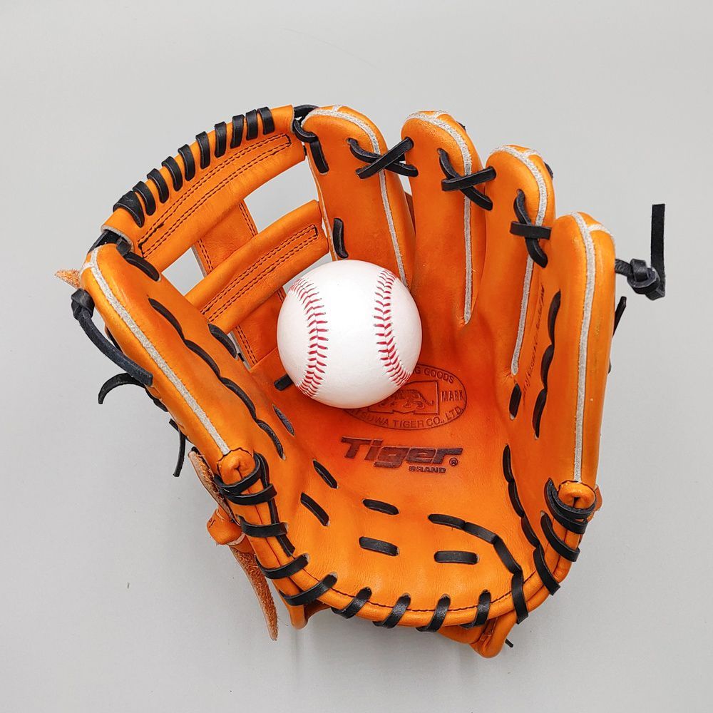 クリーニング済み (高校野球対応)】 ミツワタイガー 硬式グローブ / 内