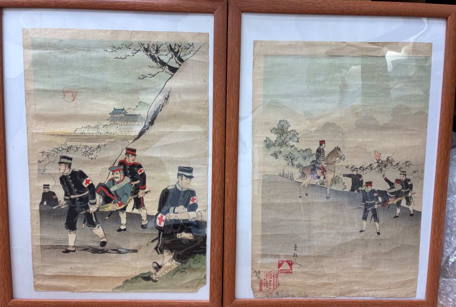 明治27年 日清戦争 錦絵 2枚セット 赤十字 衛生兵 救護活動 木版画 骨董 楢葉三之助 発行 古美術 14,652円