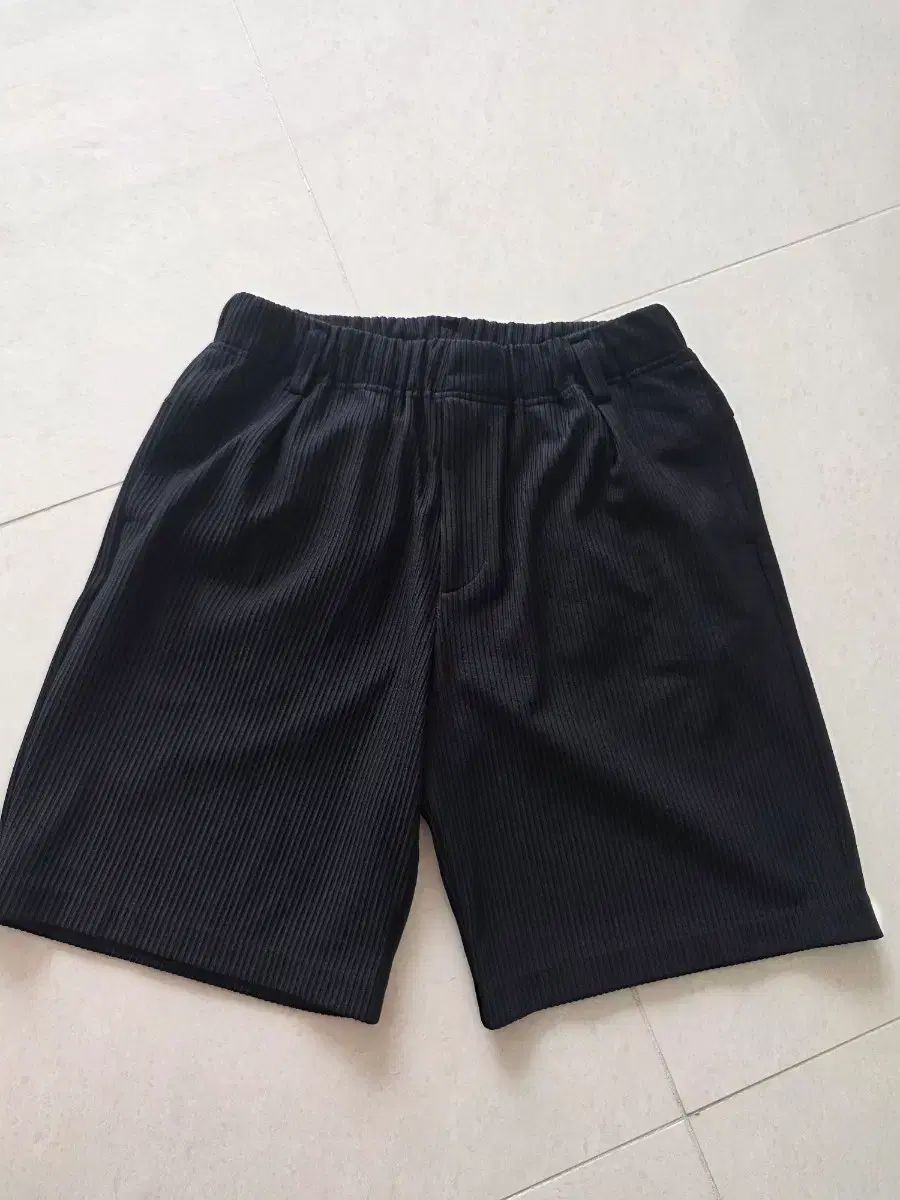 78 TIME HOMME エンボス プリーツショーツ