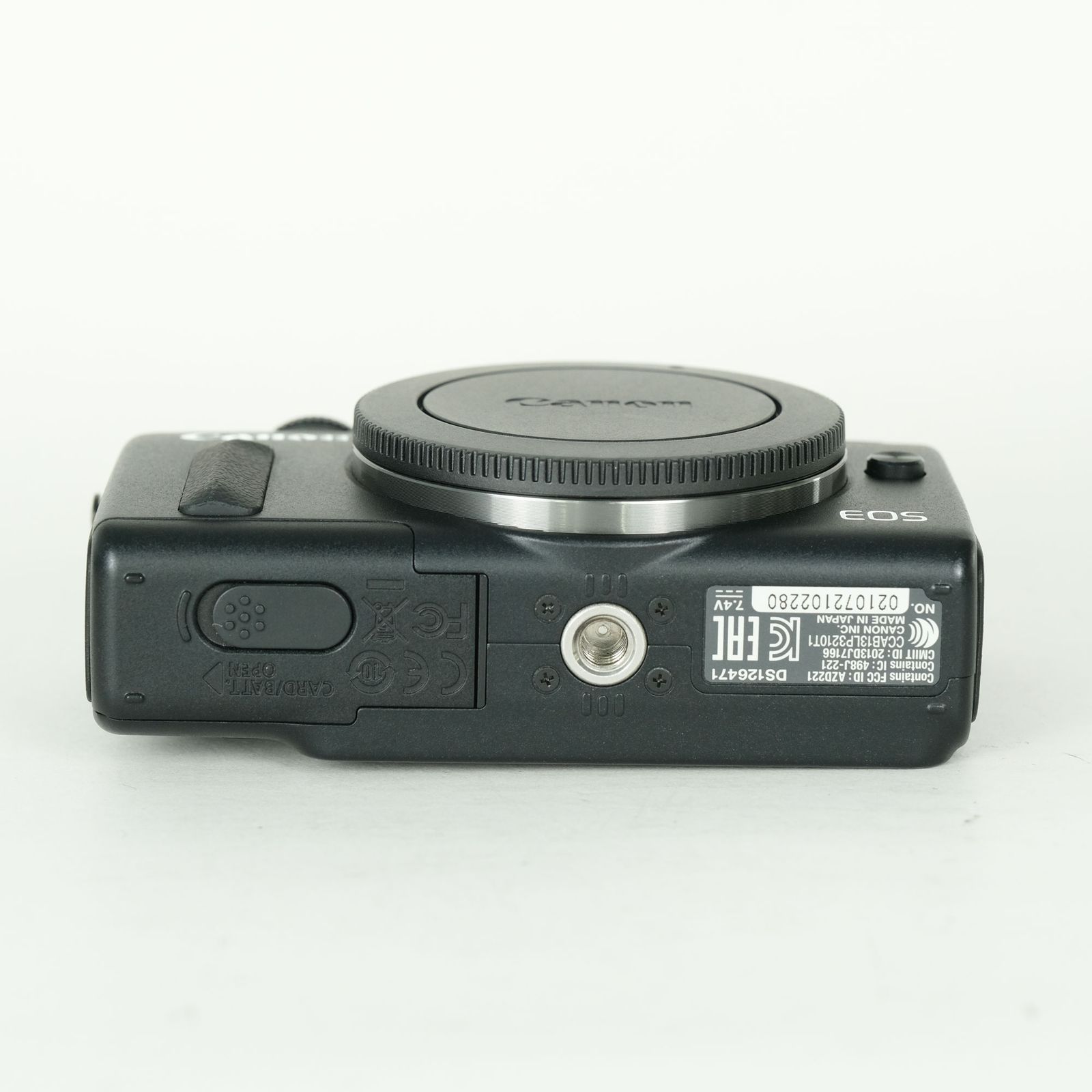 [美品 | フラッシュ付] Canon EOS M2 ボディ ブラック | ミラーレス一眼カメラ