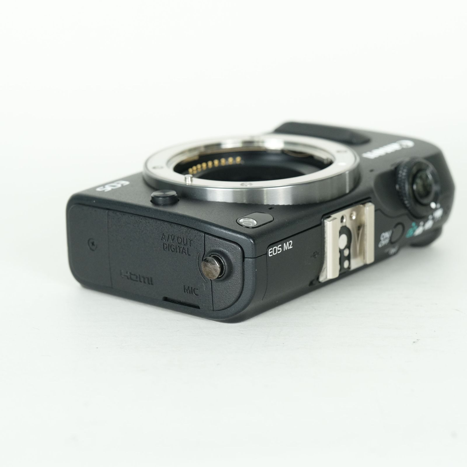 [美品 | フラッシュ付] Canon EOS M2 ボディ ブラック | ミラーレス一眼カメラ