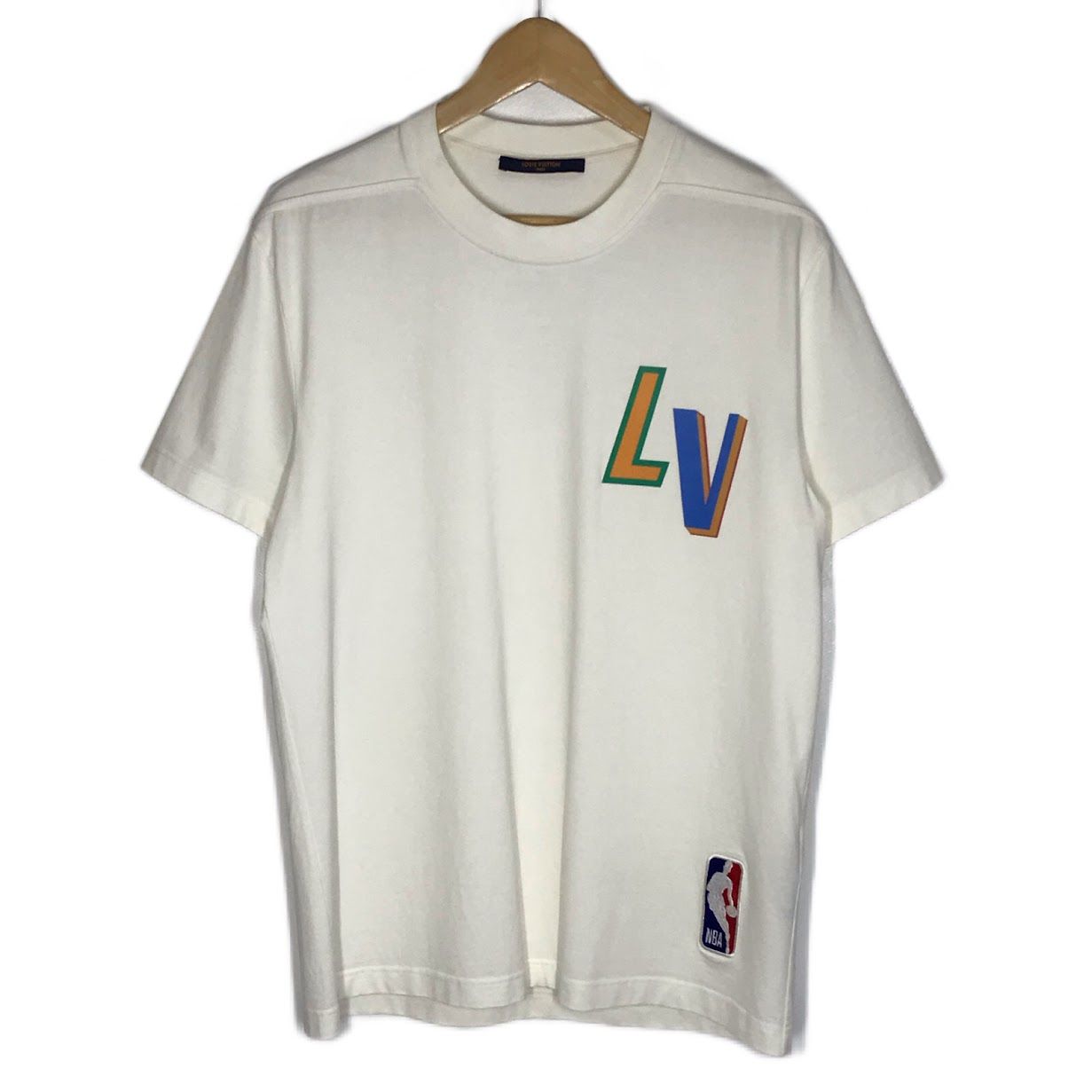 【倉吉店】 中古 LOUIS VUITTON | ルイ・ヴィトン 半袖Ｔシャツ NBA Back Letter LV T-Shirt RM212M DT3 HLY20W アイボリー サイズ：M 【108】