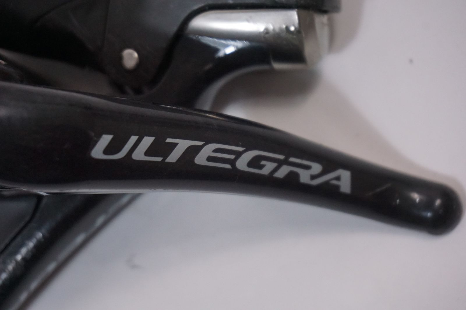 SHIMANO 「シマノ」 ULTEGRA ST-6800 デュアルコントロールレバー