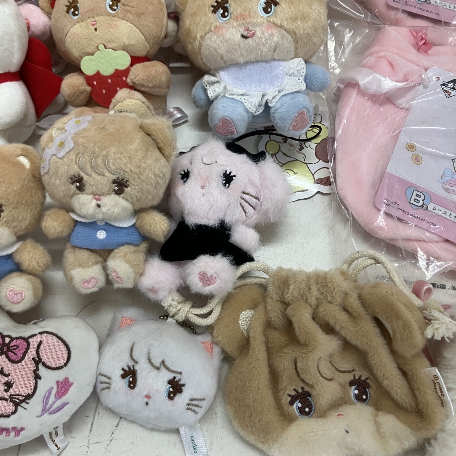 ◇ mikko ミッコ 25点 まとめ商品 ぬいぐるみ 雑貨 マスコット ポーチ