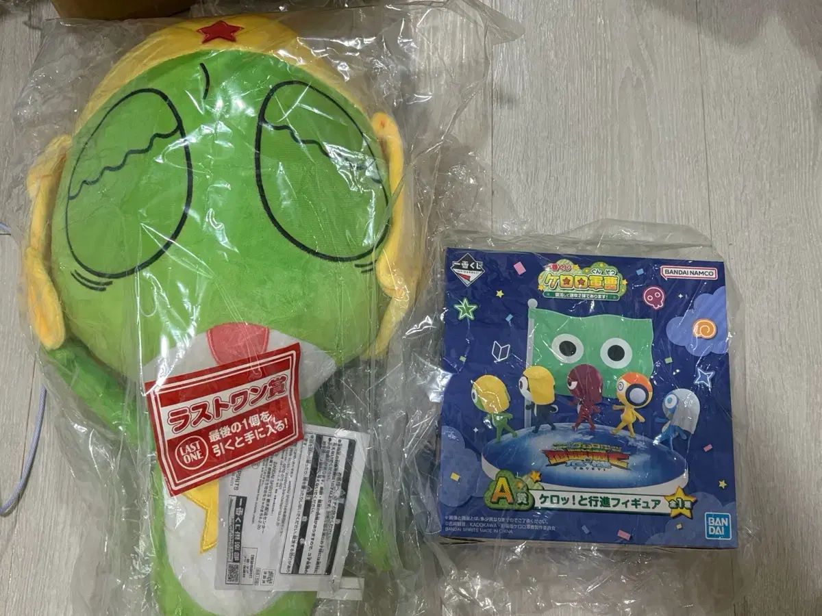 まとめ)ケロロ 一番くじ ラストワン + A賞フィギュア 出品 21,088円