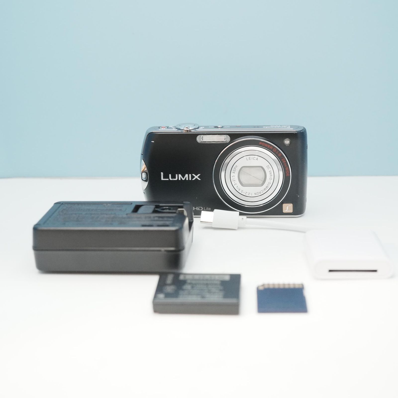 Panasonic LUMIX DMC-FX70 デジカメ スマホ転送OK フルセット 美品