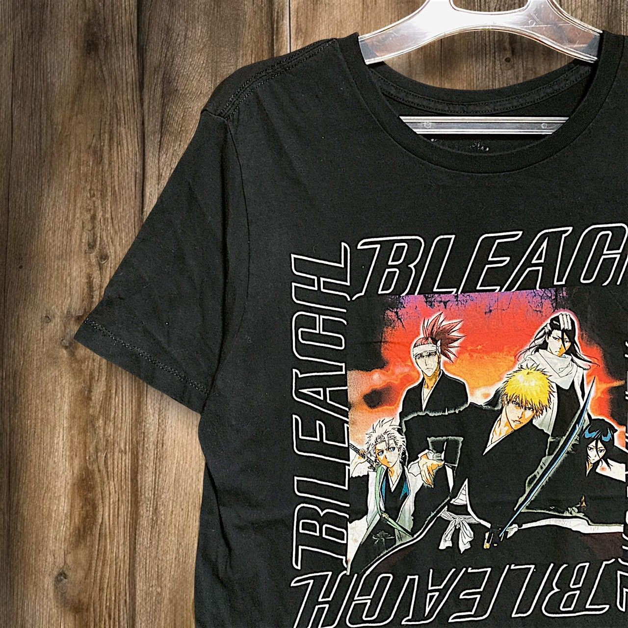 アニメ Tシャツ ブリーチ 黒崎一護 朽木ルキア 阿散井恋次 集合