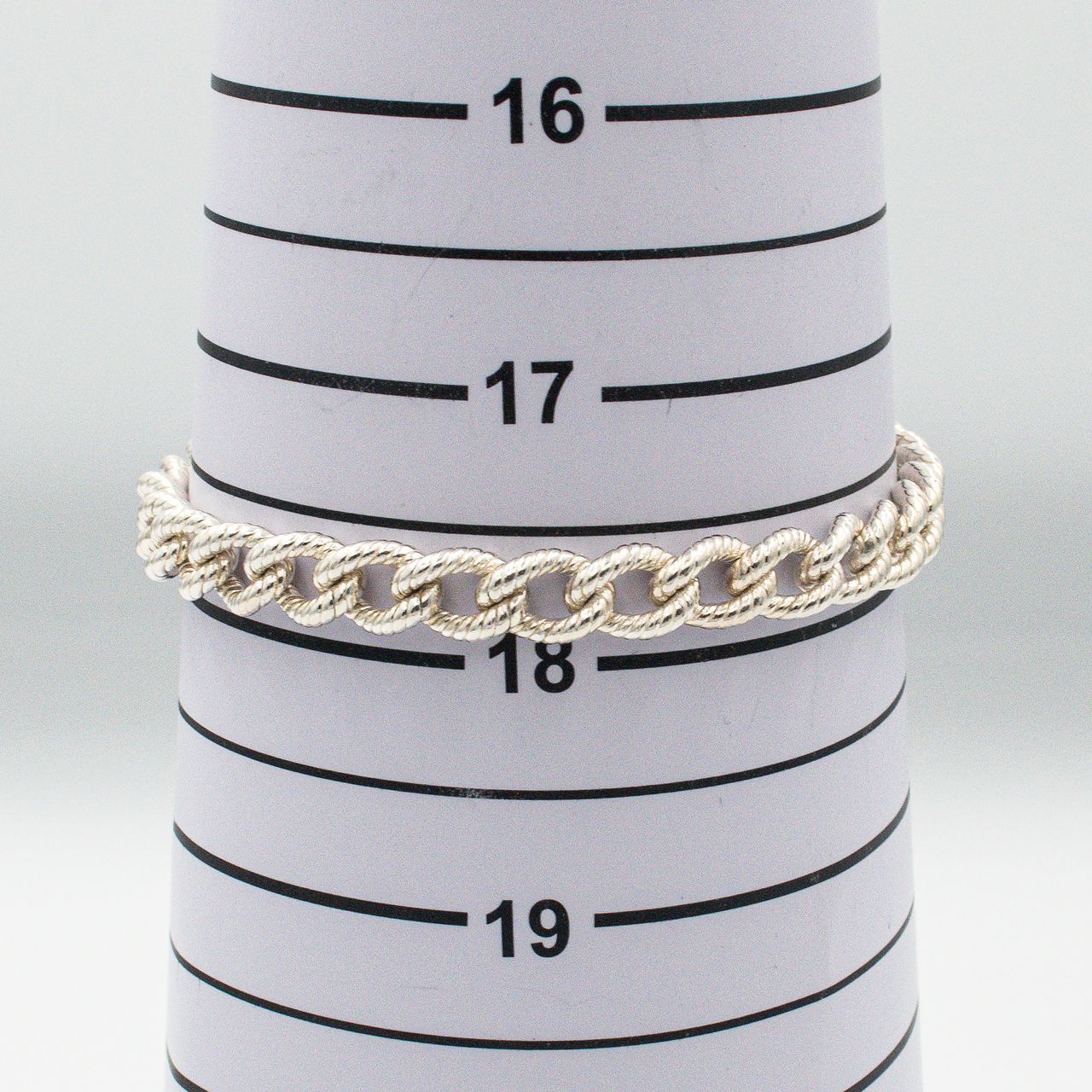 【ヴィンテージ】 ティファニー パターンドリンク ツイスト ロープ ブレスレット 19.3cm 1990年代 90's シルバー 925 Tiffany メンズ レディース バングル カフ レア 中古 送料無料 【ヴィンテージ】 ティファニー パターンドリンク ツイスト ロープ ブレスレット 19.3cm 1990年代 90's シルバー 925 Tiffany メンズ レディース バングル カフ レア 中古 送料無料