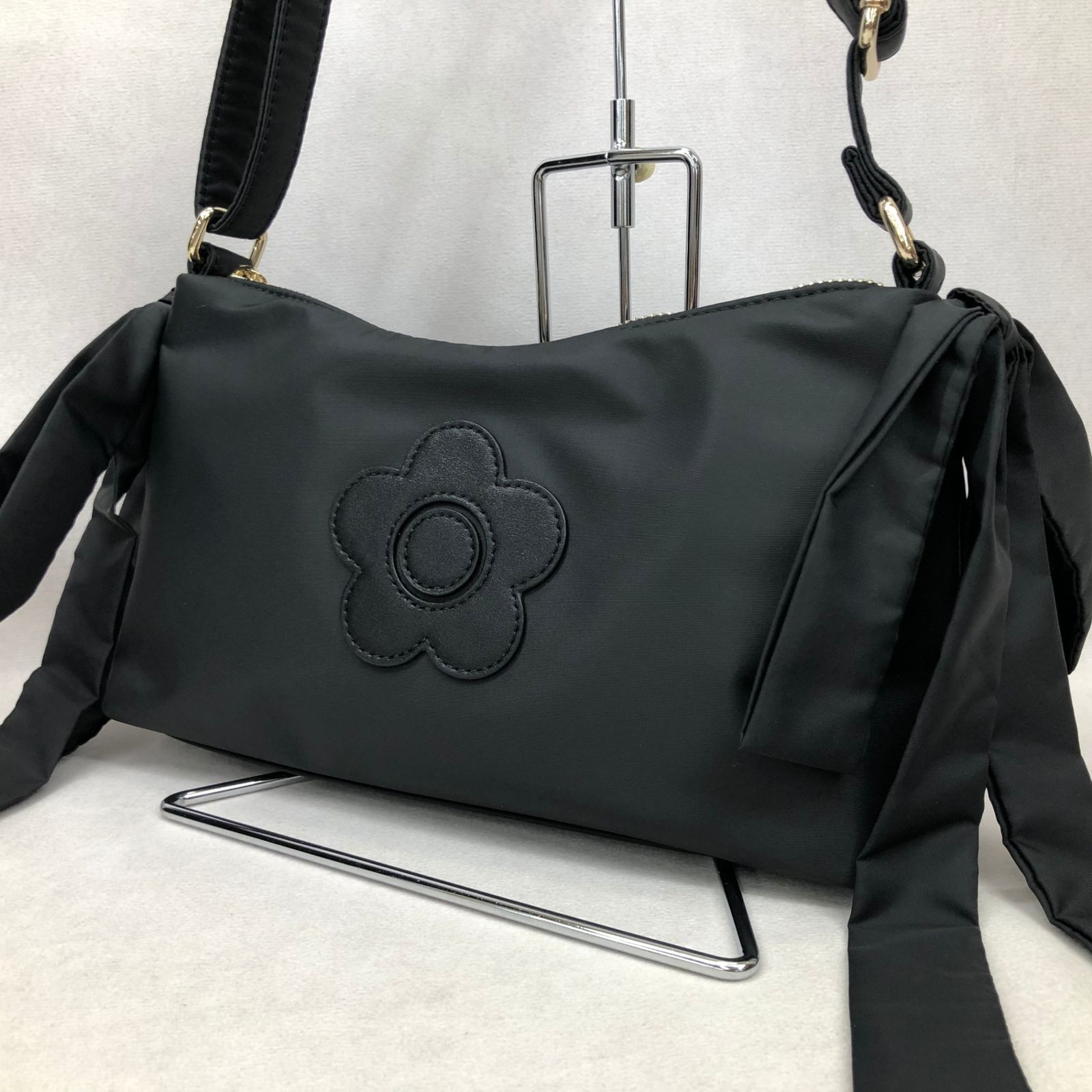 美品 MARY QUANT マリークワント パフィーリボンデイジーパッチ 