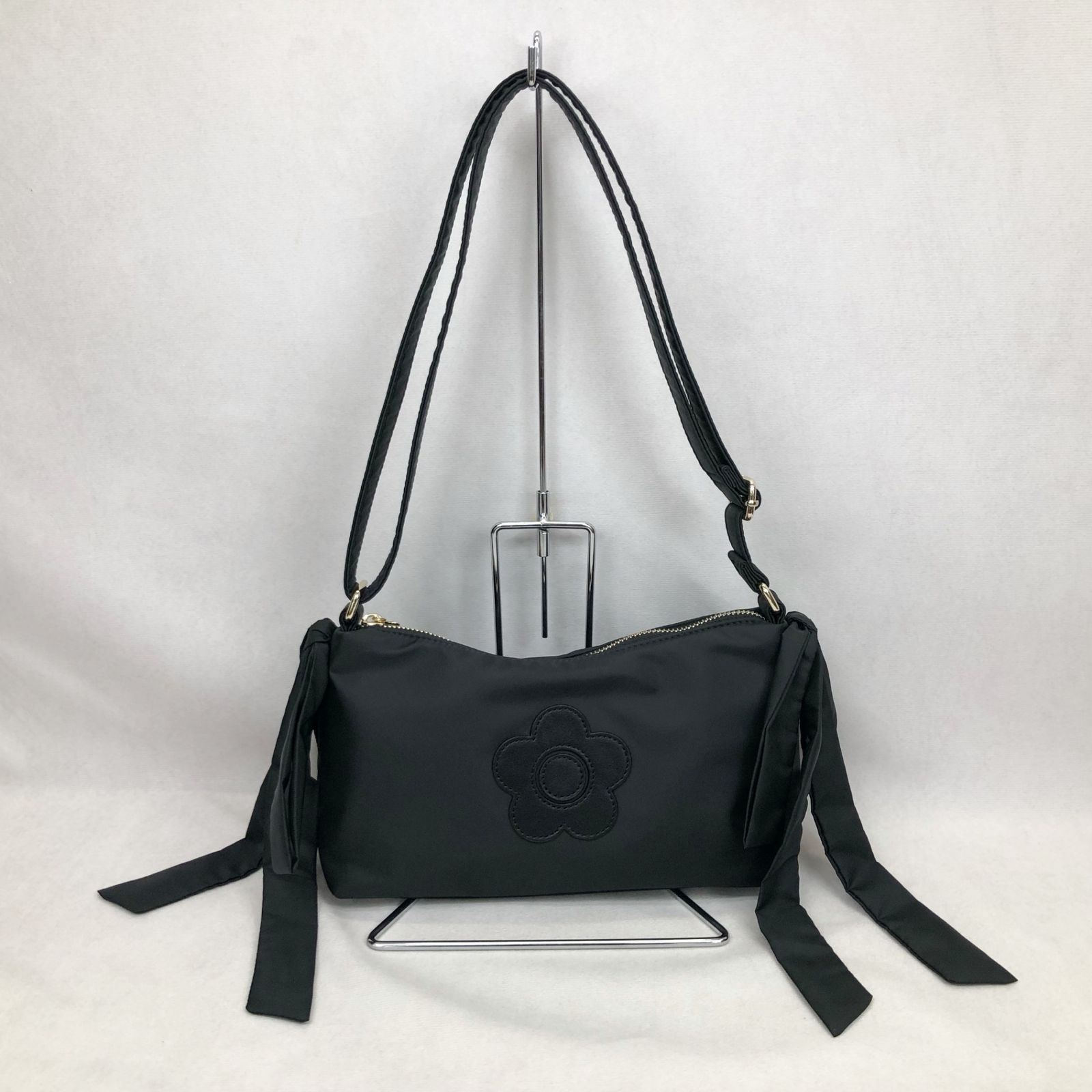 美品 MARY QUANT マリークワント パフィーリボンデイジーパッチ 