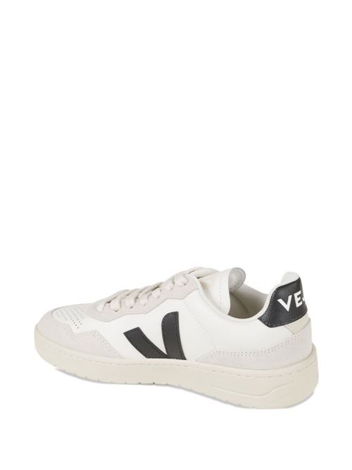 VEJA V-90 スニーカー 送料無料