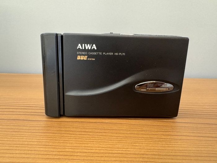 AIWA カセット プレーヤー HS-PL70 ジャンク品 - メルカリ