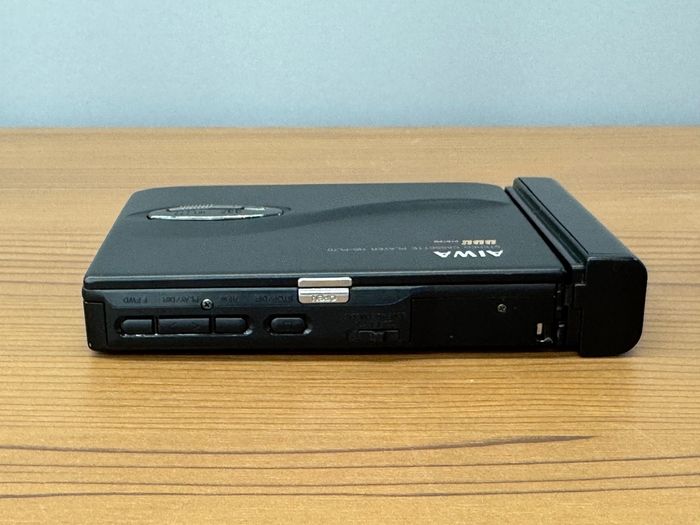 AIWA カセット プレーヤー HS-PL70 ジャンク品 - メルカリ