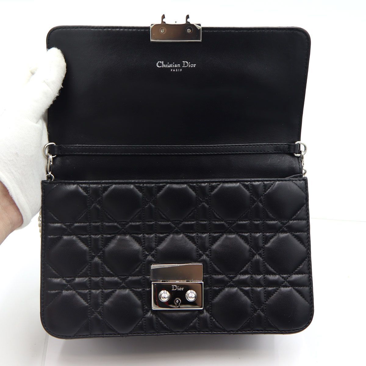 クリスチャンディオール（Christian Dior） チェーンウォレット・カナージュ　Z0724　【鍵がありません】　W21cm×H14cm×D4.5cm　財布　ショルダーバッグ　レディース（中古）