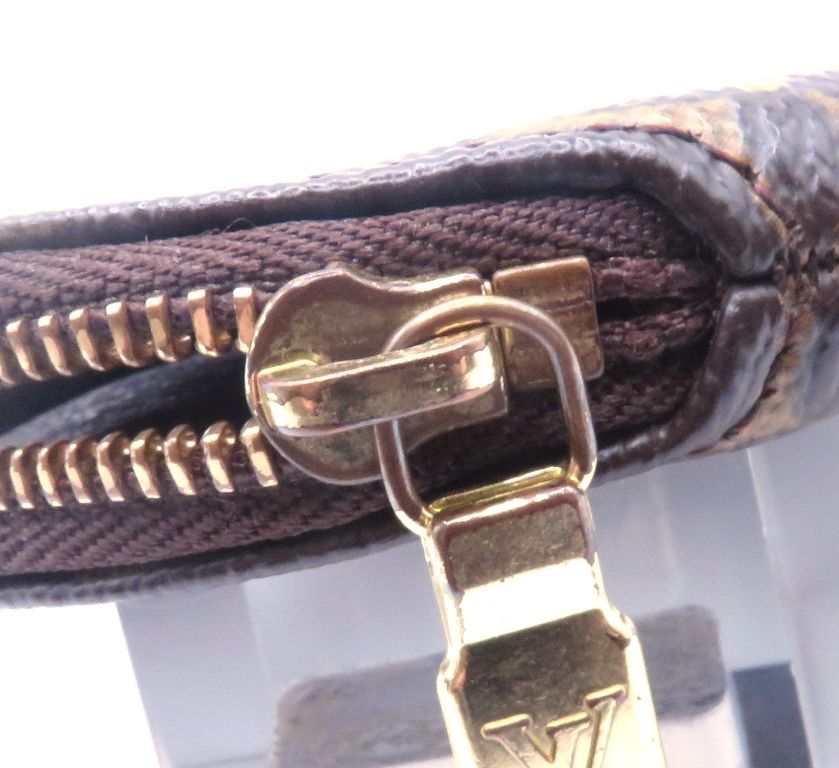 LOUIS VUITTON ルイ・ヴィトン ポルトモネロン モノグラム【205