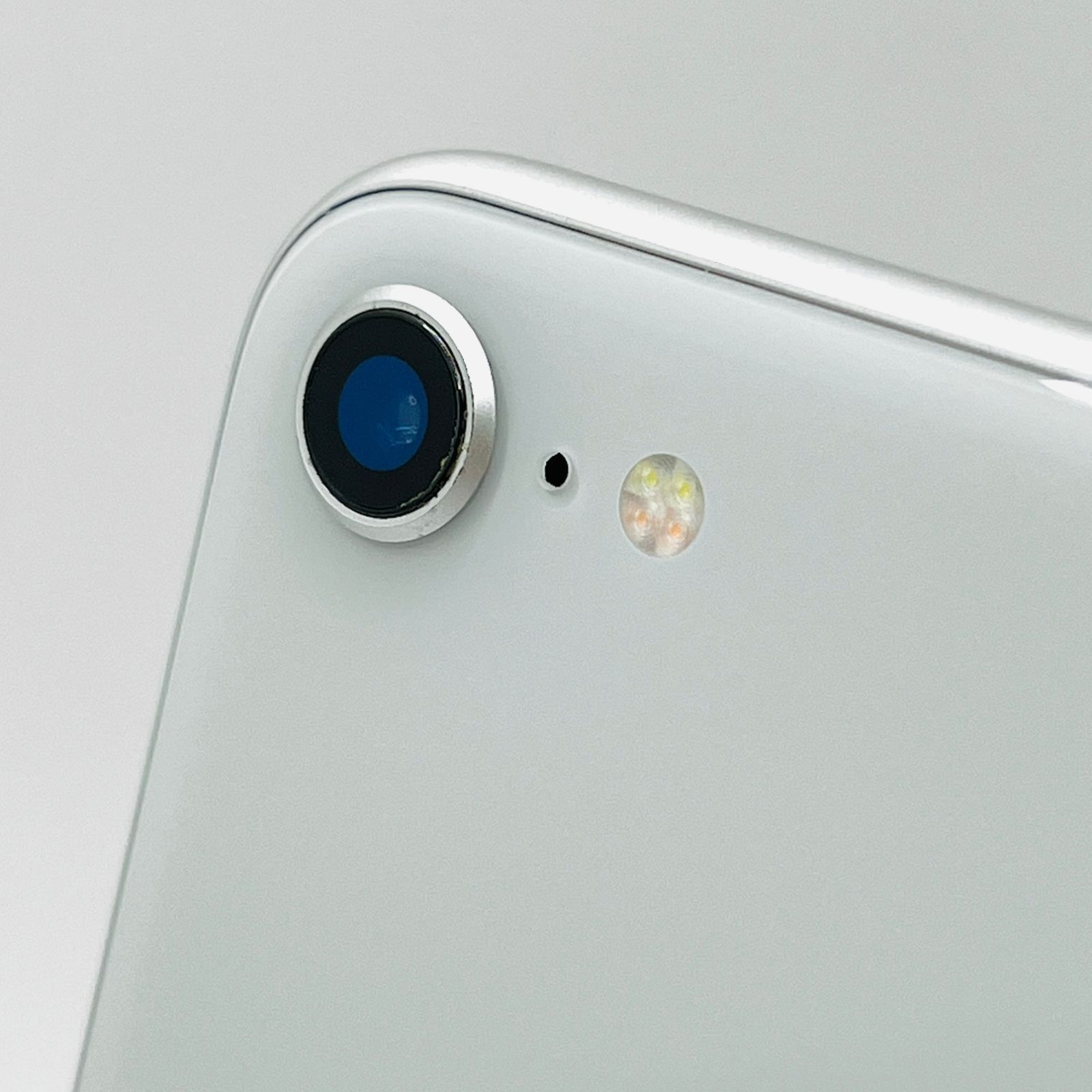 docomo iPhone8 64GB SV SIM解除済 Cランク - メルカリ