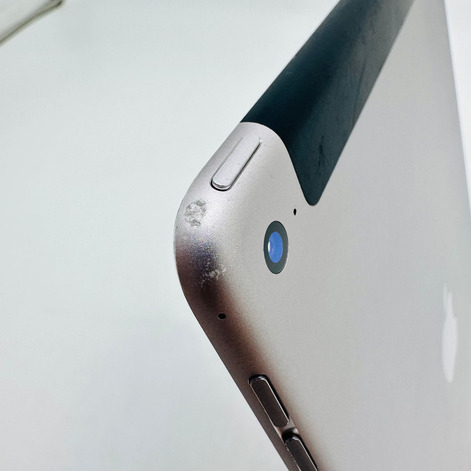 docomo iPad Air 2 64GB スペースグレイ 中古 - メルカリ