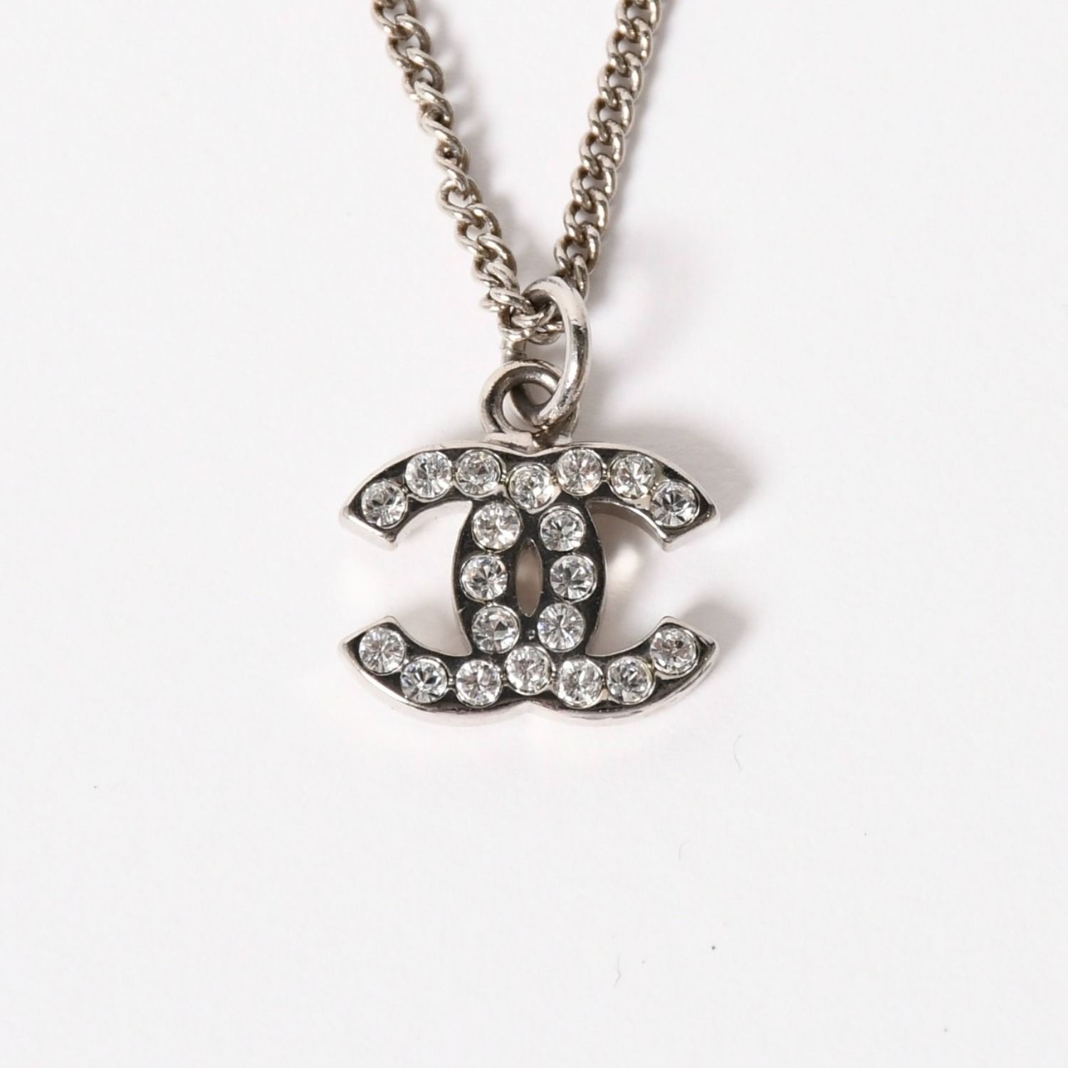 極美品 CHANEL シャネル ココマーク ネックレス ラインストーン メタル 09V刻印 重量約5.73g 中古 4a005148 極美品 CHANEL シャネル ココマーク ネックレス ラインストーン メタル 09V刻印 重量約5.73g 中古 4a005148