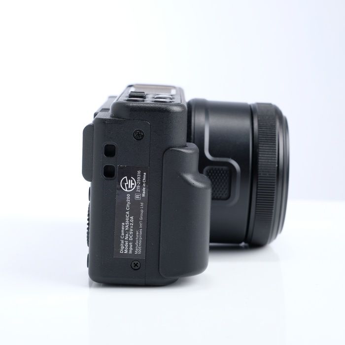 【中古】(ヤシカ) YASHICA City200 YAS-DGC200 中古】(ヤシカ) YASHICA City200 YAS-DGC200 - メルカリ