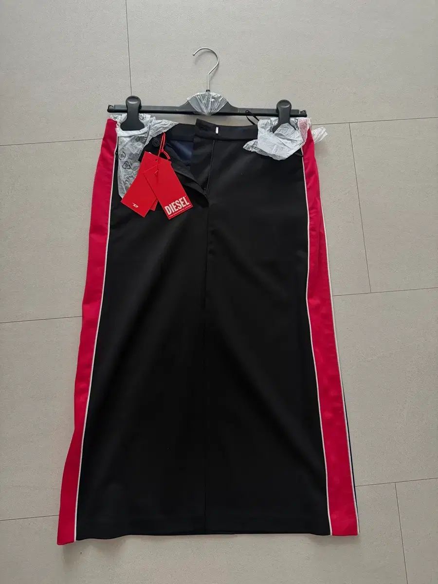 DIESEL o-cary スカート 27,164円