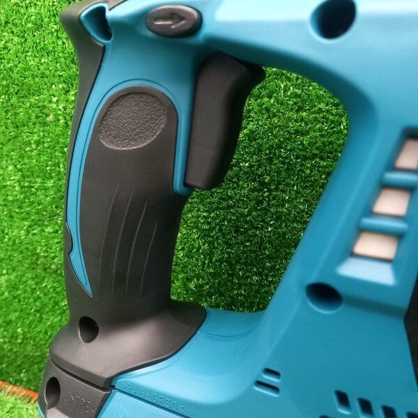 【未使用】マキタ(makita) 24mm充電式ハンマドリル(本体+ケース) HR244DZK【野田愛宕店】
