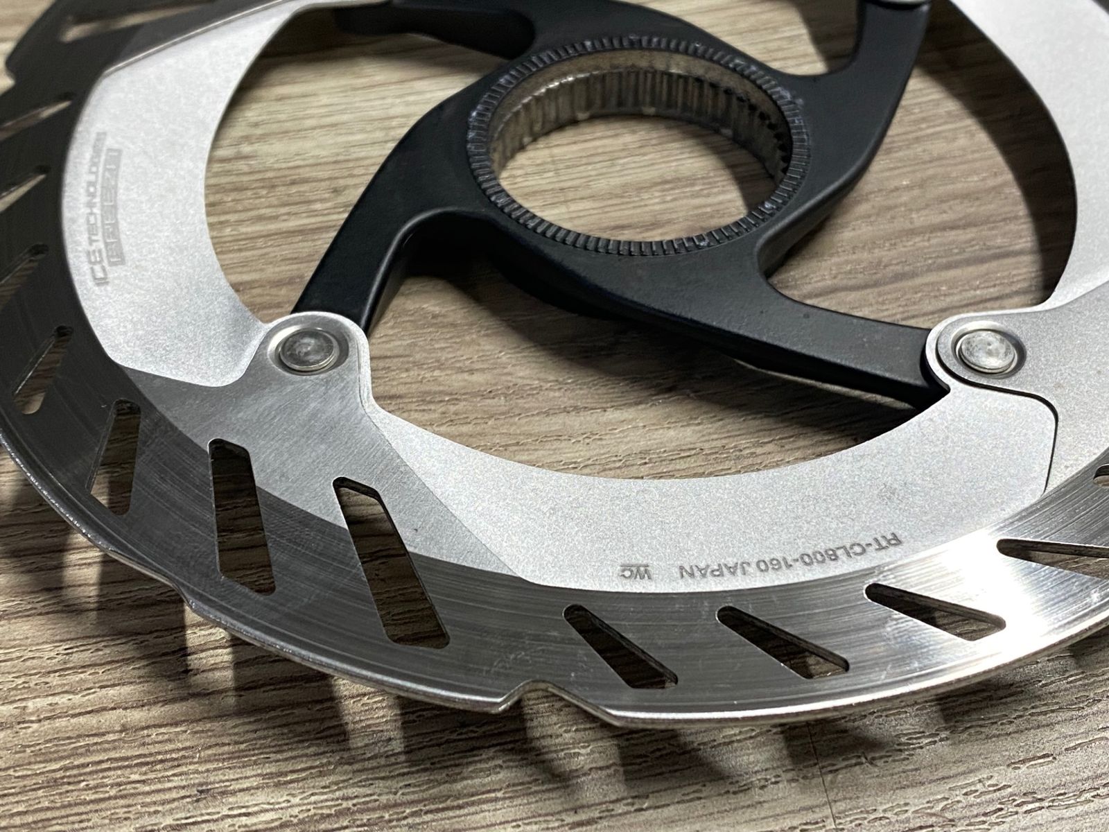 ディスクブレーキローター シマノ　アルテグラ RT-CL800 KI807 シマノ SHIMANO アルテグラ ULTEGRA RT-CL800 ディスクブレーキ
