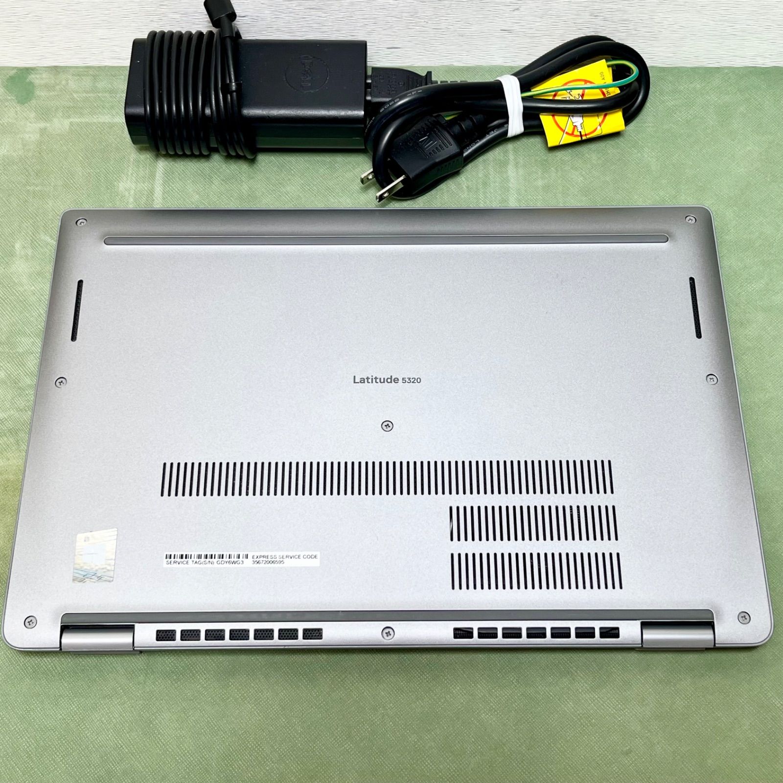 DELL Latitude 5320／便利なタッチパネル液晶／第11世代 i5-1145G7
