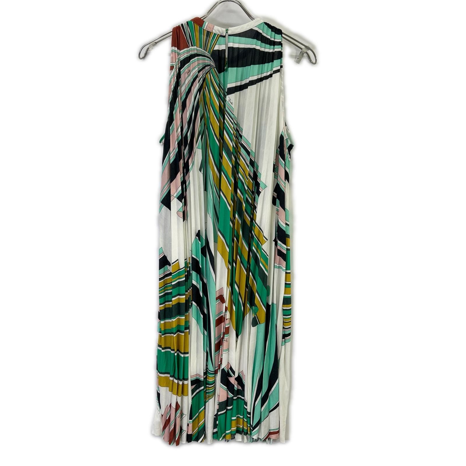 EMILIO PUCCI エミリオプッチ 71RI51 プッチ柄 マルチカラー