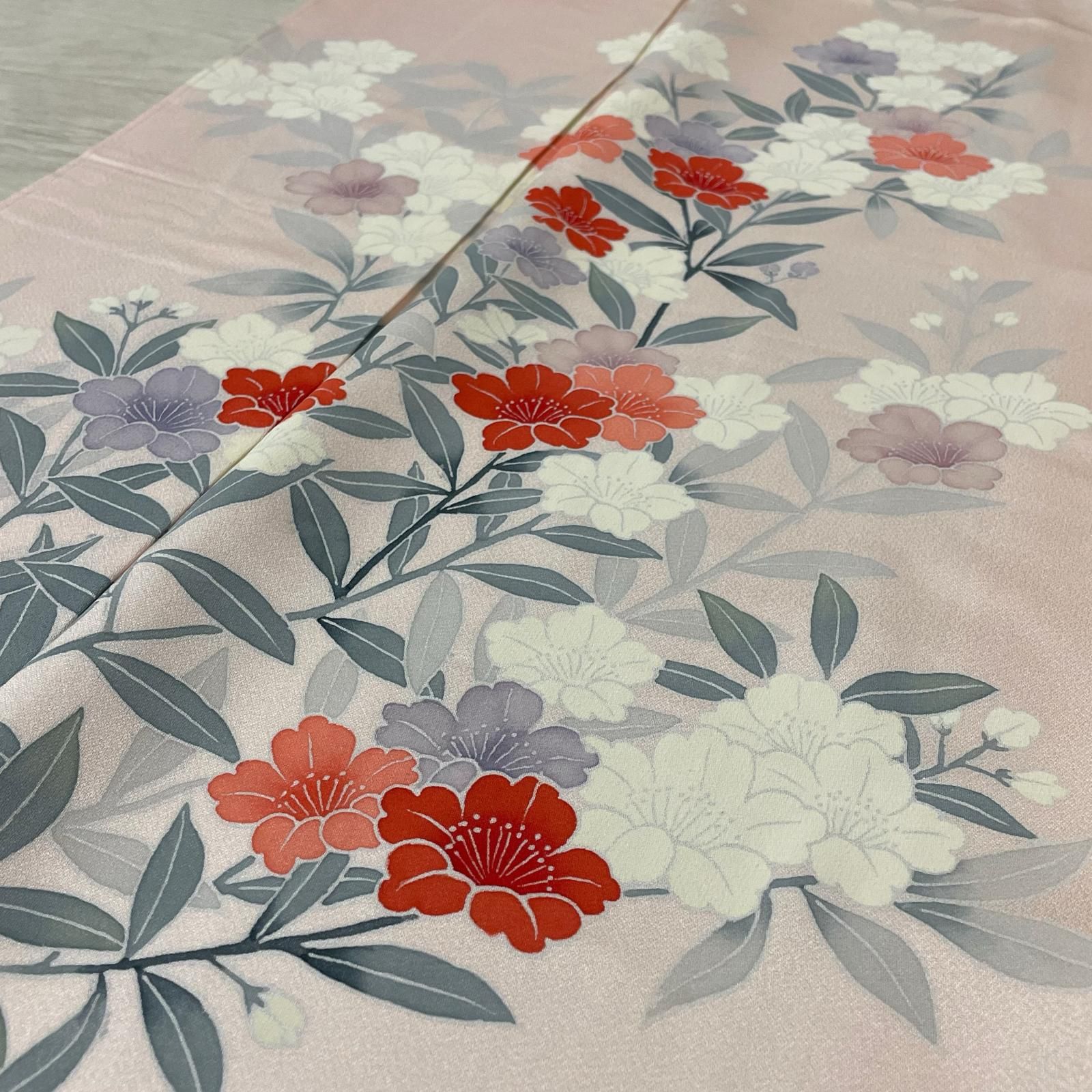 付下げ 上品な花模様 着物 正絹 X-4823 - メルカリ