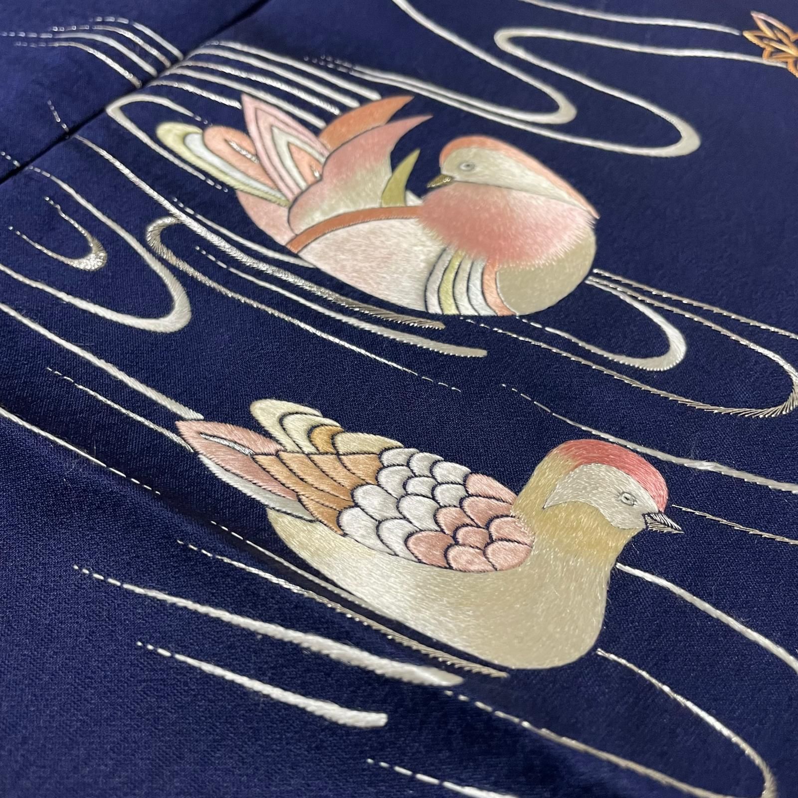 付下げ 刺繍 流水におしどり 花模様 着物 正絹 X-5050