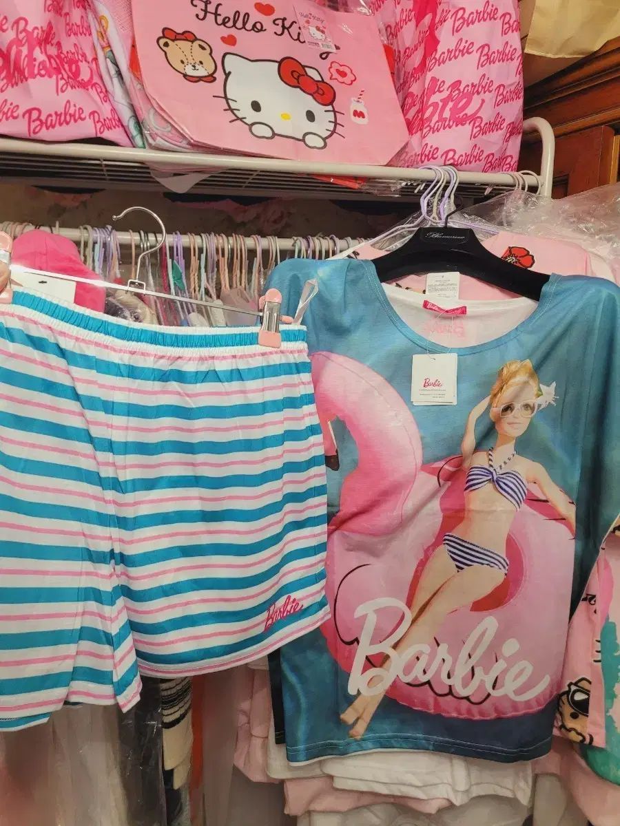 バービー 半袖 Tシャツ + ハーフパンツ セット 限定モデル 輸入セット