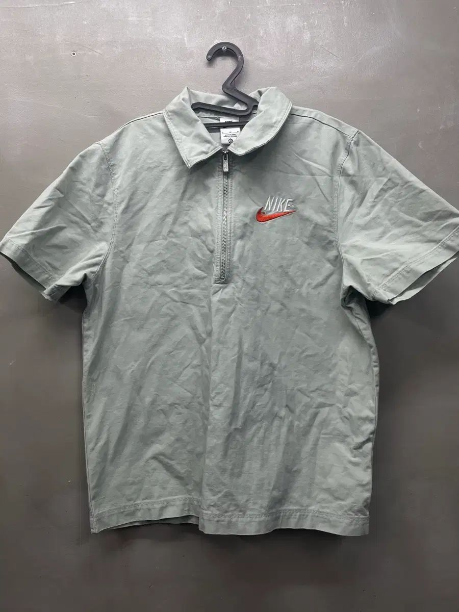 ナイキ ミント色 半袖 カラーTシャツ M