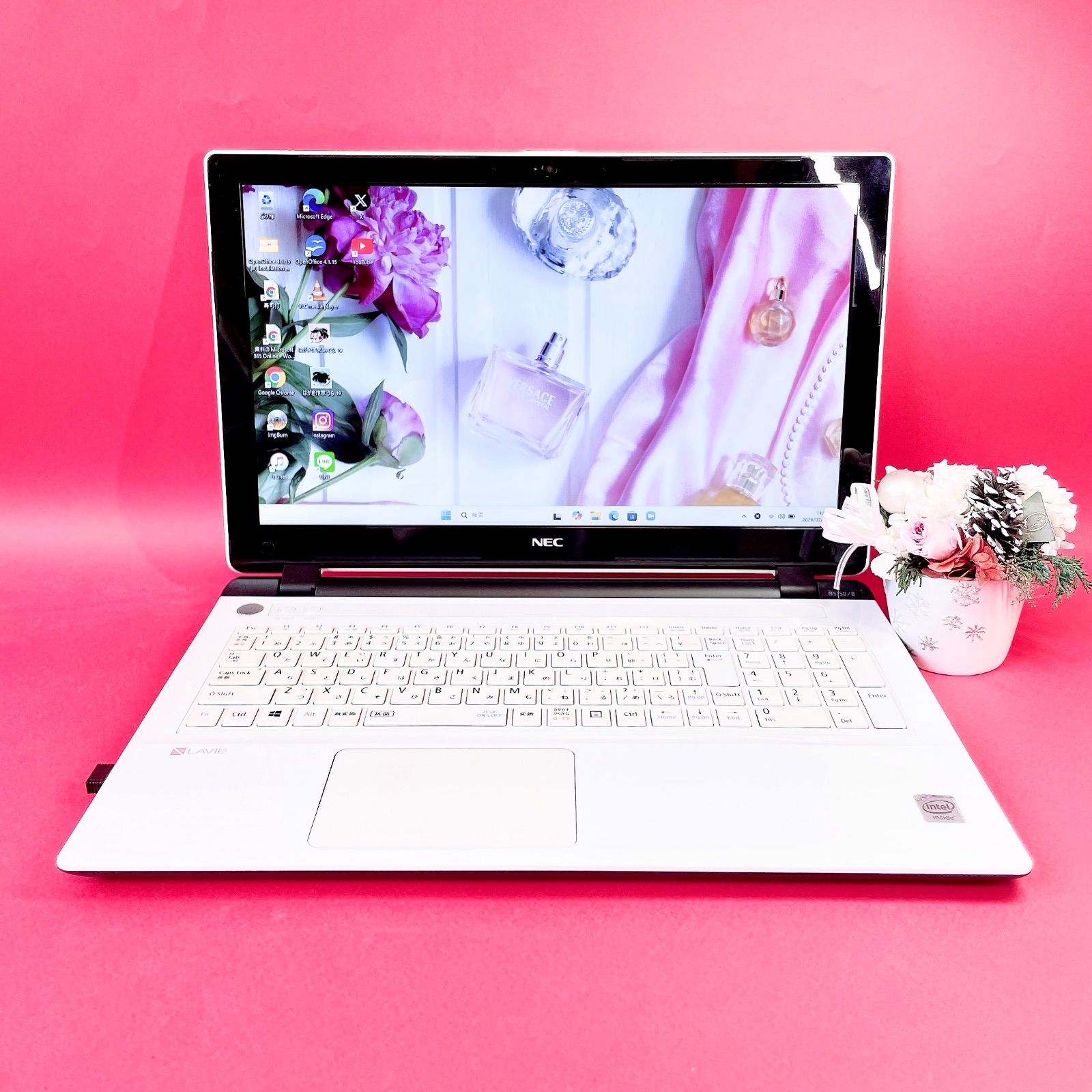 NECノートPC SSD240GB 白 WEBカメラ付 中古PC - メルカリ