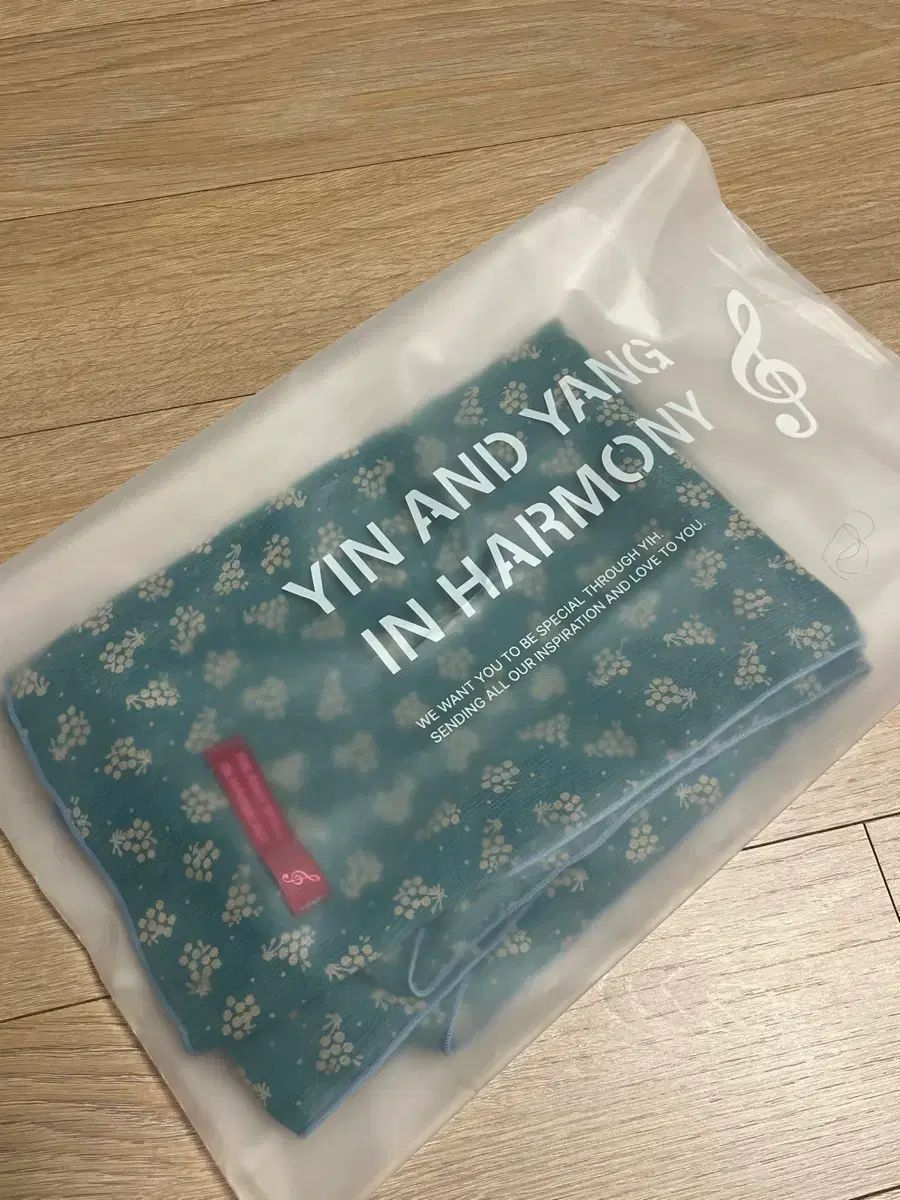 新品 IN & 羊 IN 下 ウール スカーフ