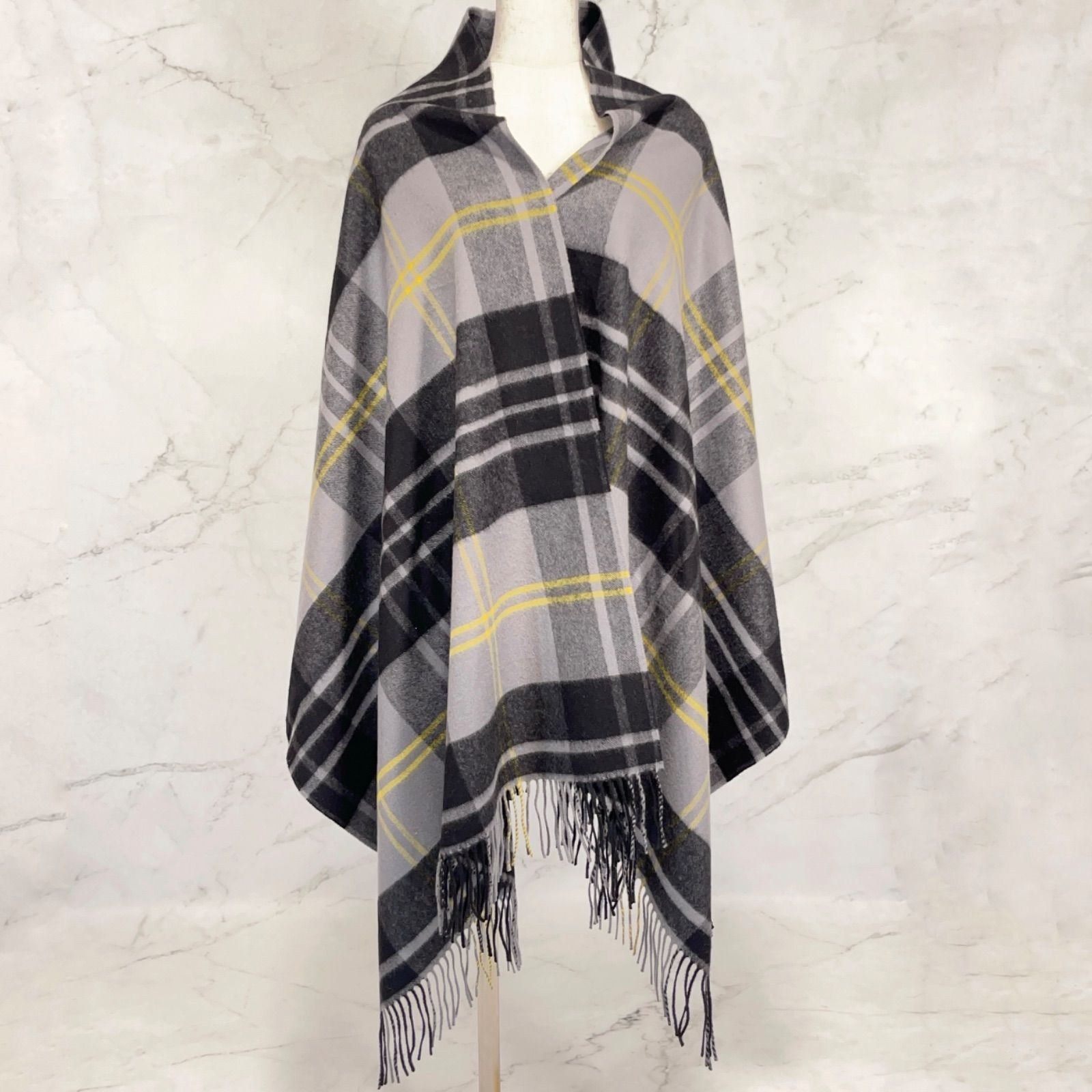 美品　Johnstons of Elgin　ジョンストンズ　オブ　エルガン　Grey Macpherson　グレーマクファーソン　カシミヤ 100% 大判　ストール スコットランド製　チェック柄　フリンジ　グレー　ブラック　イエロー　72cm×190cm