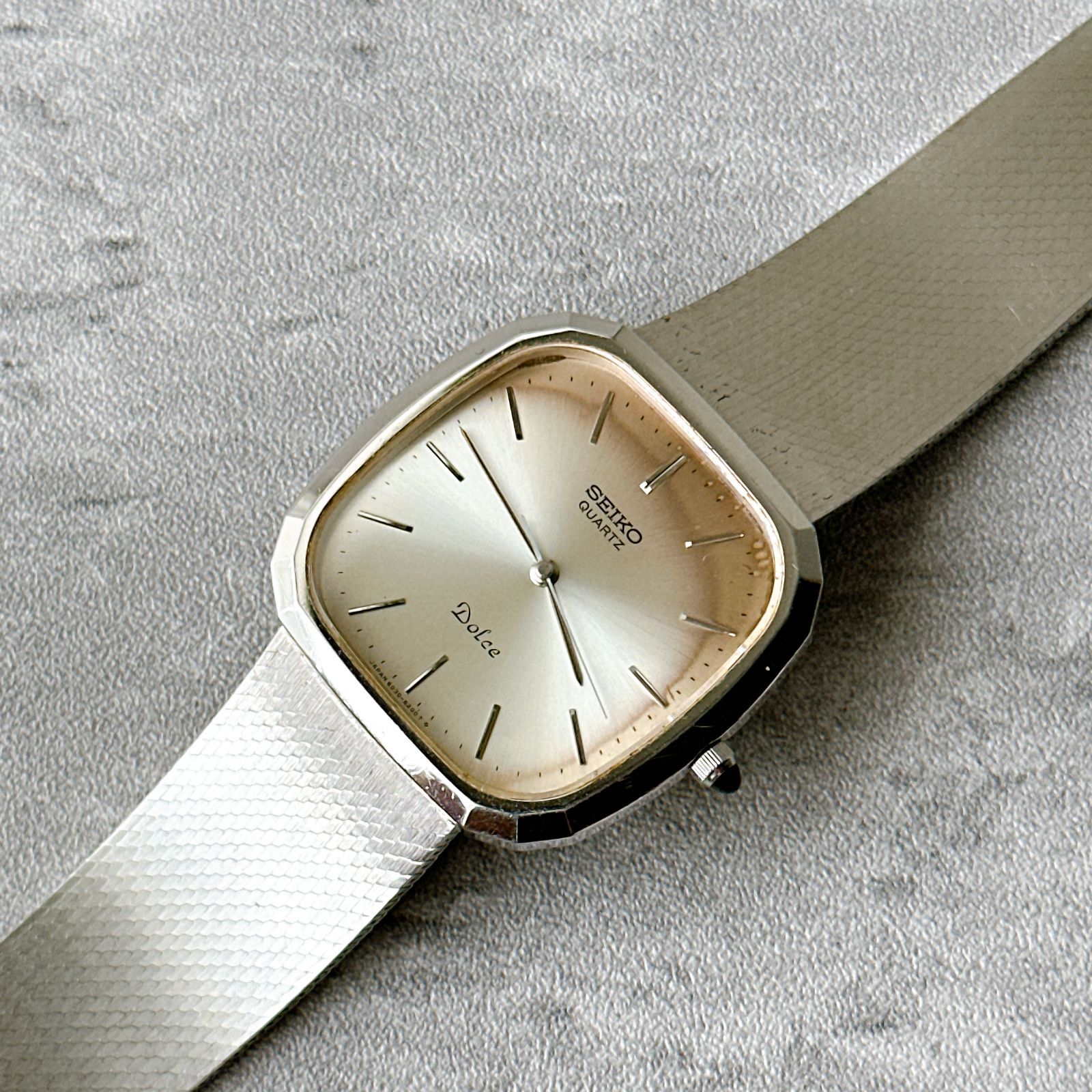 SEIKO Dolce セイコードルチェ 5030-5200 シルバー文字盤 スクエア 
