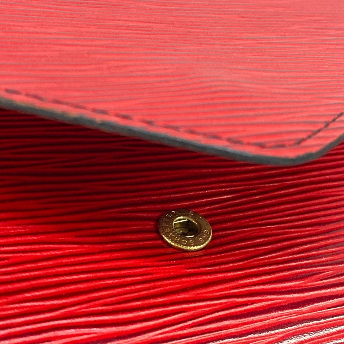 LOUIS VUITTON(ルイヴィトン) クラッチバッグ エピ アールデコ M52637