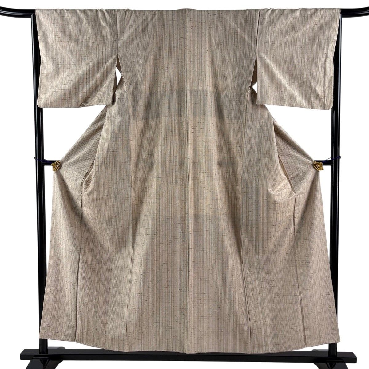 【美品】 紬 身丈154.5cm 裄丈66.5cm M 袷 縦縞 ベージュ 正絹 名品 【中古】