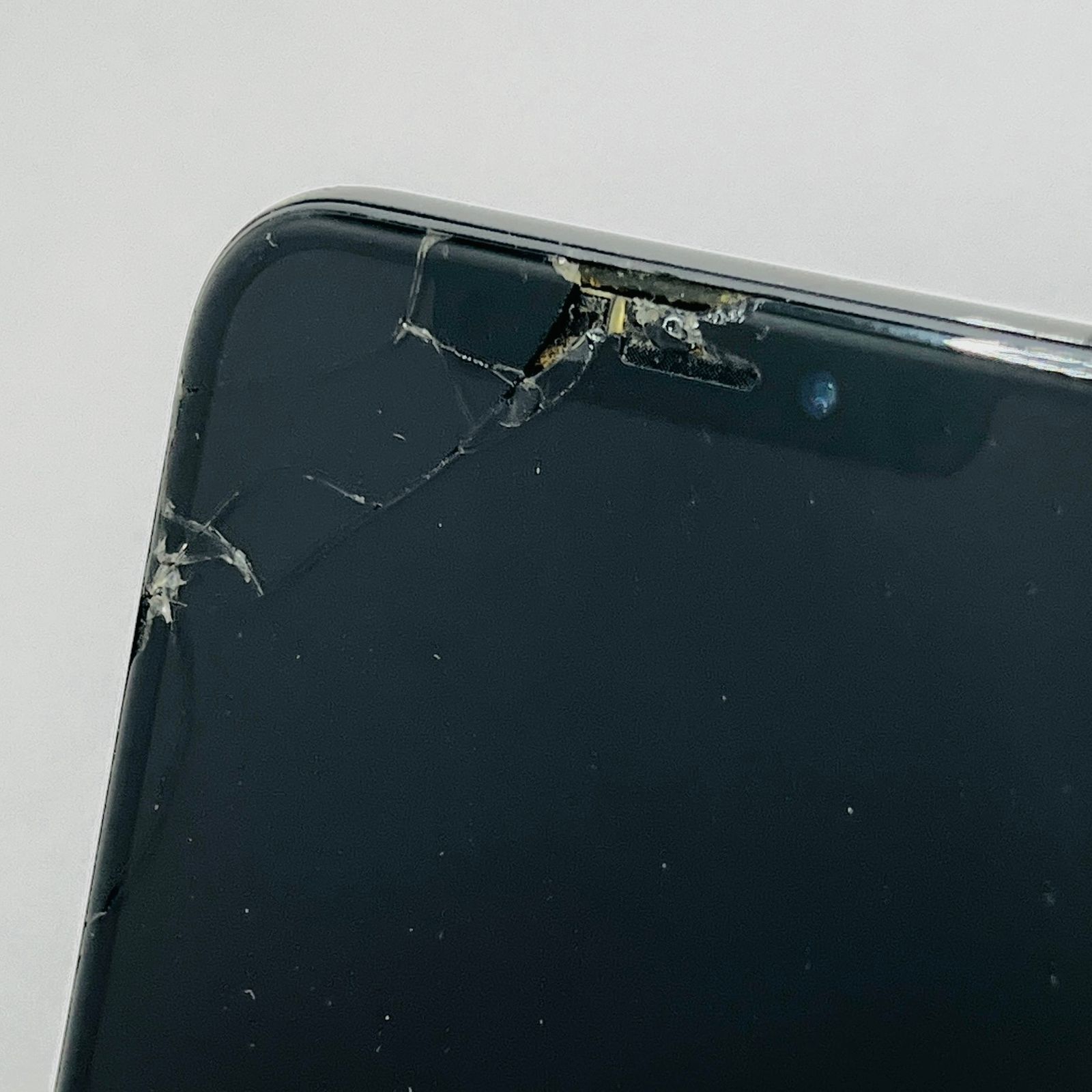 docomo iPhone XS 256GB ジャンク品 - メルカリ
